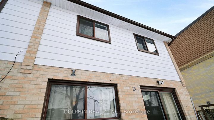 Photo 40 at 15 - 15 Fleetwood Crescent, Southgate, Brampton