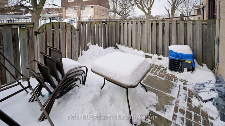 Photo 41 at 15 - 15 Fleetwood Crescent, Southgate, Brampton