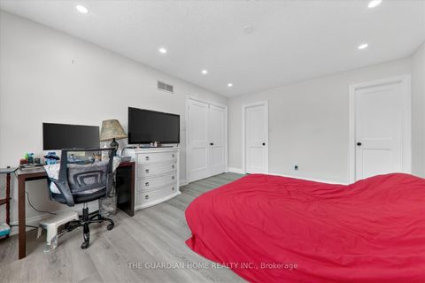 Photo 37 at 1 Arisaig Drive, Maple, Vaughan