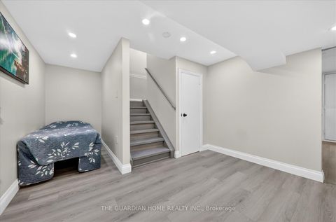 Photo 39 at 1 Arisaig Drive, Maple, Vaughan