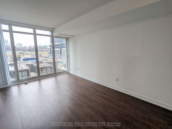 Photo 6 at 712 - 121 Mcmahon Drive, Bayview Village, Toronto