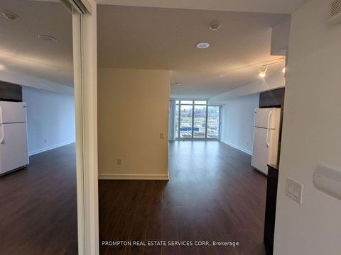 Photo 1 at 712 - 121 Mcmahon Drive, Bayview Village, Toronto
