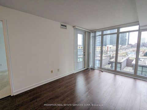 Photo 8 at 712 - 121 Mcmahon Drive, Bayview Village, Toronto