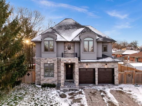 Photo 1 at 752 Hillview Crescent, West Shore, Pickering