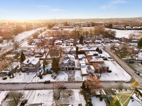 Photo 2 at 752 Hillview Crescent, West Shore, Pickering