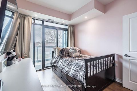 Photo 10 at 214 - 2522 Keele Street, Maple Leaf, Toronto
