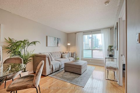 Photo 3 at 505 - 410 Queens Quay W, Waterfront Communities C1, Toronto