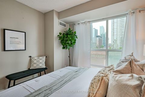 Photo 12 at 505 - 410 Queens Quay W, Waterfront Communities C1, Toronto