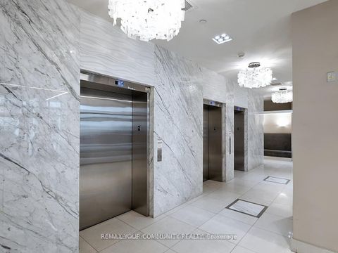 Photo 7 at 301 - 9618 Yonge Street, North Richvale, Richmond Hill