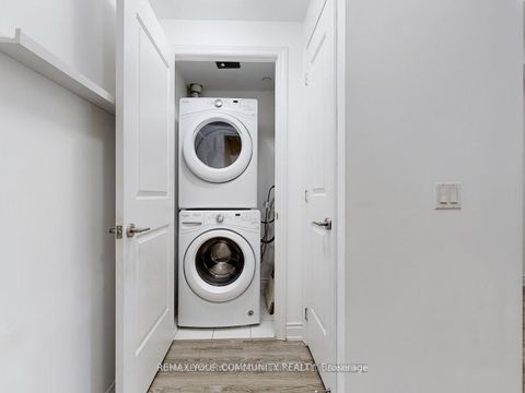 Photo 25 at 301 - 9618 Yonge Street, North Richvale, Richmond Hill