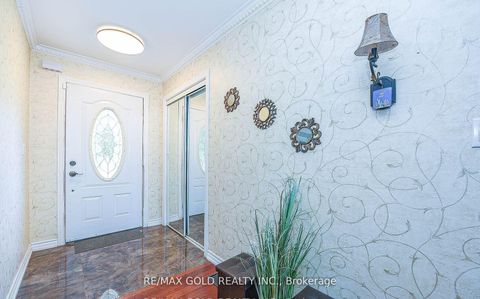 Photo 2 at 13 Foster Road, Malton, Mississauga