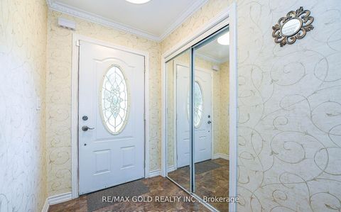 Photo 3 at 13 Foster Road, Malton, Mississauga