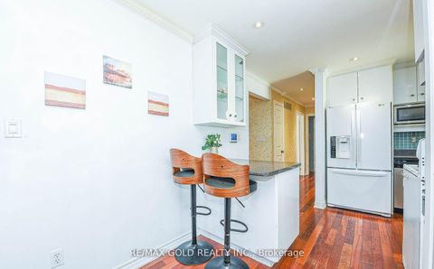 Photo 8 at 13 Foster Road, Malton, Mississauga