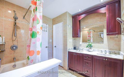 Photo 14 at 13 Foster Road, Malton, Mississauga