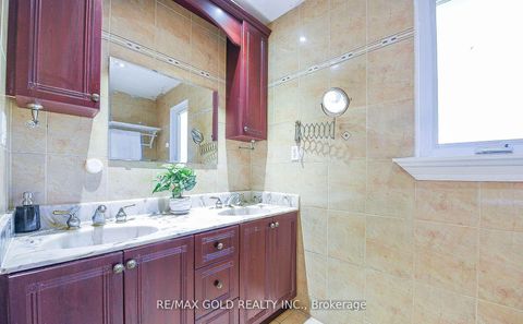 Photo 17 at 13 Foster Road, Malton, Mississauga