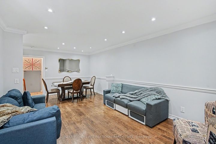 Photo 10 at 2765 Bushland Crescent, Clarkson, Mississauga