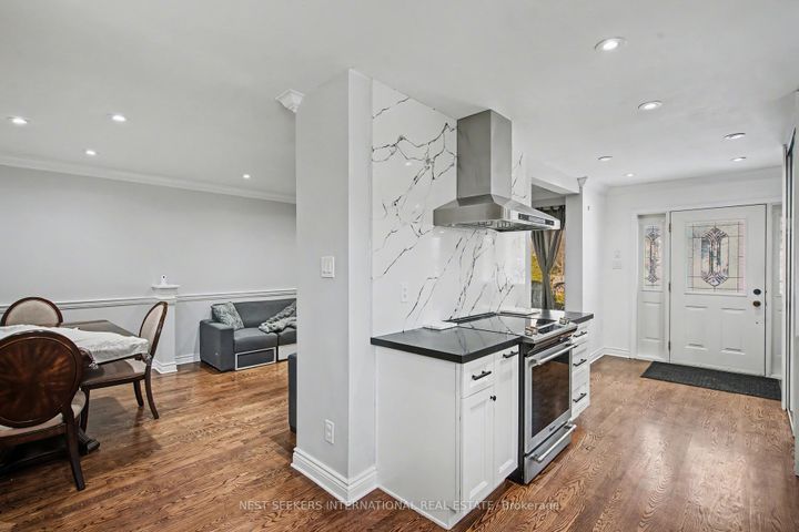 Photo 15 at 2765 Bushland Crescent, Clarkson, Mississauga