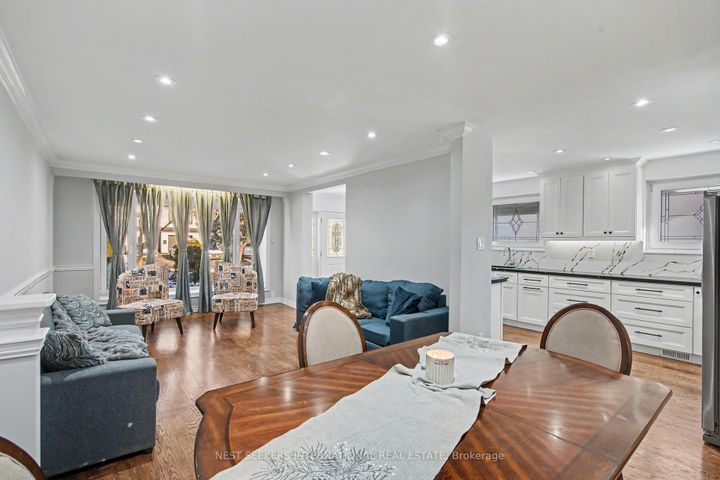 Photo 17 at 2765 Bushland Crescent, Clarkson, Mississauga