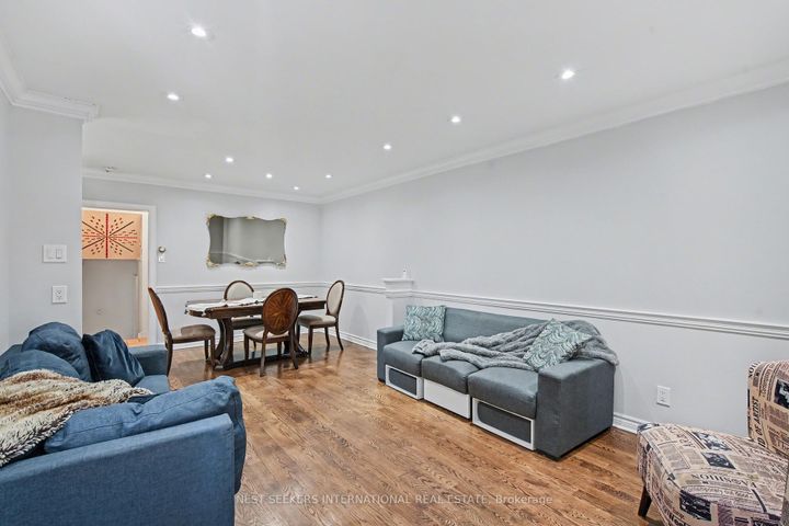 Photo 18 at 2765 Bushland Crescent, Clarkson, Mississauga