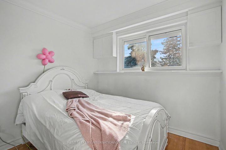 Photo 19 at 2765 Bushland Crescent, Clarkson, Mississauga