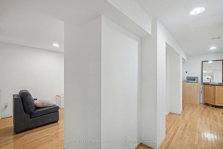 Photo 26 at 2765 Bushland Crescent, Clarkson, Mississauga