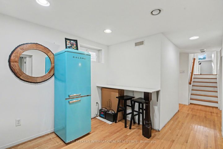 Photo 29 at 2765 Bushland Crescent, Clarkson, Mississauga