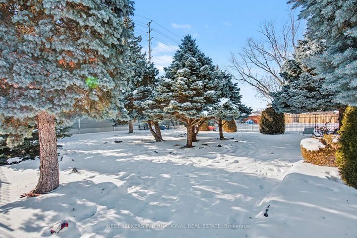 Photo 46 at 2765 Bushland Crescent, Clarkson, Mississauga