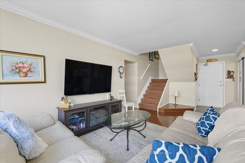 Photo 5 at 635 - 50 Richmond Street E, O'Neill, Oshawa