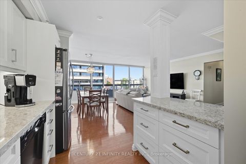 Photo 11 at 635 - 50 Richmond Street E, O'Neill, Oshawa