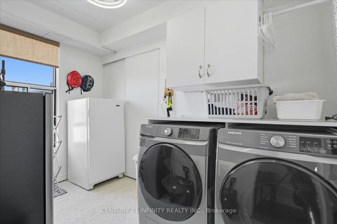 Photo 21 at 635 - 50 Richmond Street E, O'Neill, Oshawa