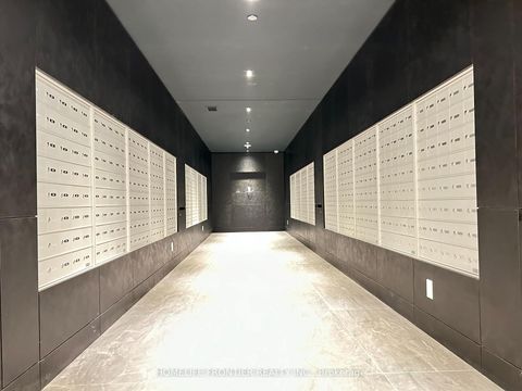 Photo 4 at B-729 - 50 Upper Mall Way, Brownridge, Vaughan