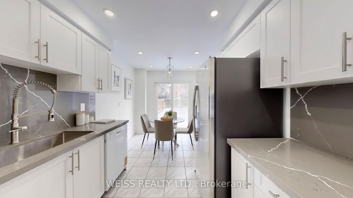 Photo 13 at 9 Tralee Street, Heart Lake West, Brampton