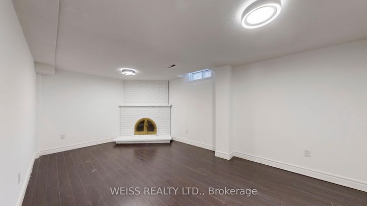 Photo 32 at 9 Tralee Street, Heart Lake West, Brampton