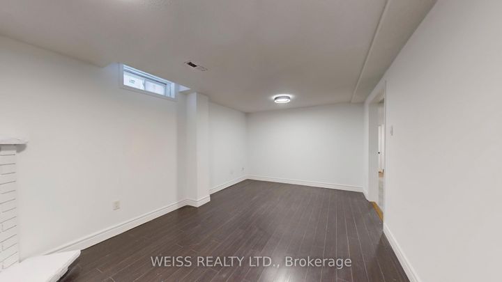 Photo 33 at 9 Tralee Street, Heart Lake West, Brampton