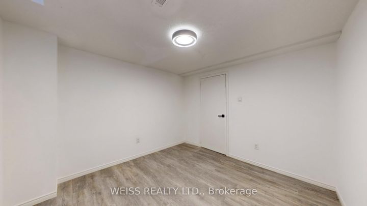 Photo 34 at 9 Tralee Street, Heart Lake West, Brampton