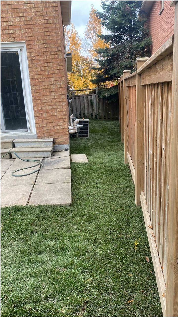 Photo 41 at 9 Tralee Street, Heart Lake West, Brampton