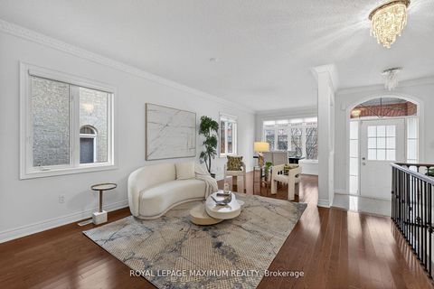 Photo 5 at 27 Acqua Drive, Vellore Village, Vaughan