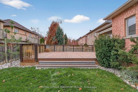 Photo 29 at 27 Acqua Drive, Vellore Village, Vaughan