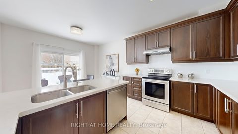 Photo 6 at 20 Charlemagne Avenue, Shore, Barrie