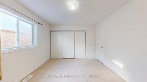 Photo 34 at 20 Charlemagne Avenue, Shore, Barrie