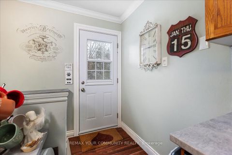 Photo 19 at 21 Malone Road, Sutton & Jackson's Point, Georgina