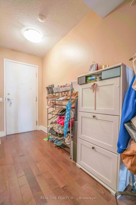 Photo 4 at 1101 - 5 Northtown Way, Willowdale East, Toronto