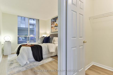 Photo 16 at 216 - 22 Olive Avenue, Willowdale East, Toronto