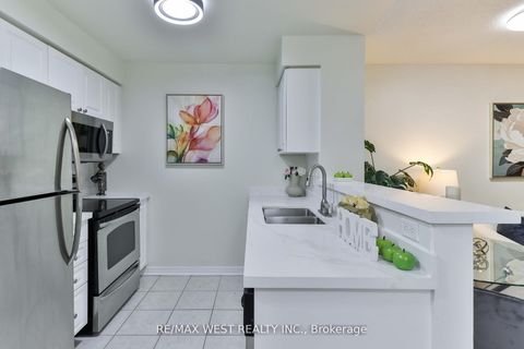 Photo 37 at 216 - 22 Olive Avenue, Willowdale East, Toronto