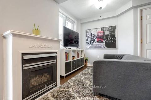 Photo 15 at 829 - 75 Weldrick Road E, Observatory, Richmond Hill