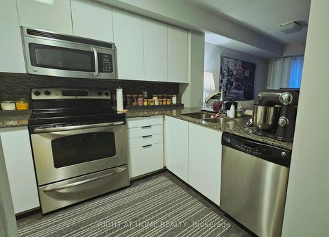 Photo 37 at 829 - 75 Weldrick Road E, Observatory, Richmond Hill