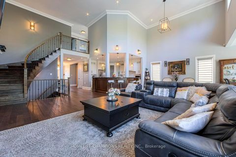 Photo 7 at 276 Sunnybrae Avenue, Stroud, Innisfil