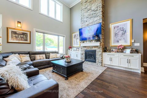 Photo 10 at 276 Sunnybrae Avenue, Stroud, Innisfil