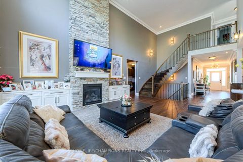 Photo 11 at 276 Sunnybrae Avenue, Stroud, Innisfil