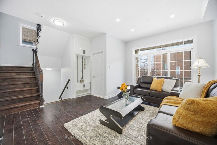 Photo 7 at 89 - 7155 Magistrate Terrace, Meadowvale Village, Mississauga